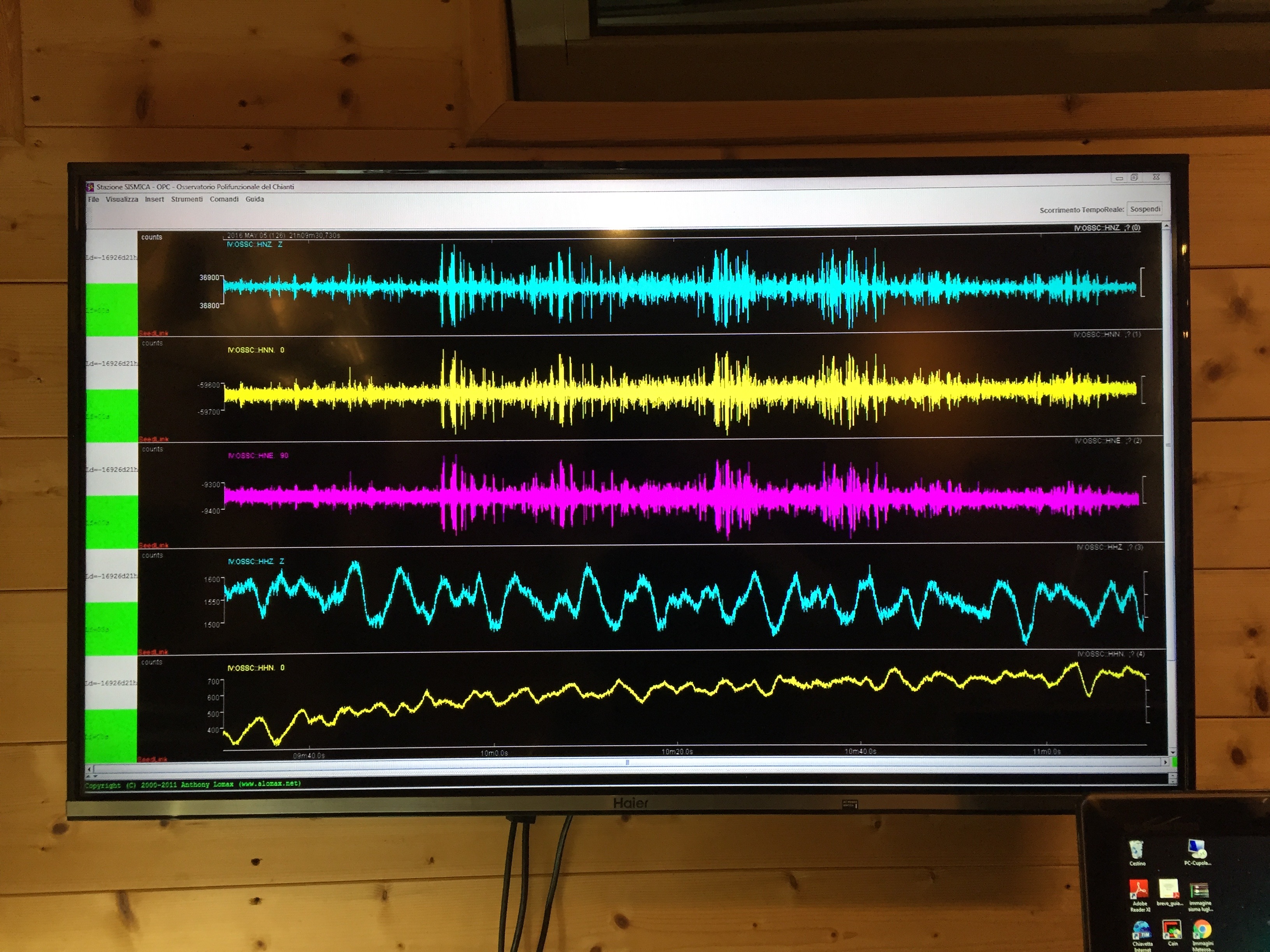 Traccia sismica in tempo reale dal sismografo INGV