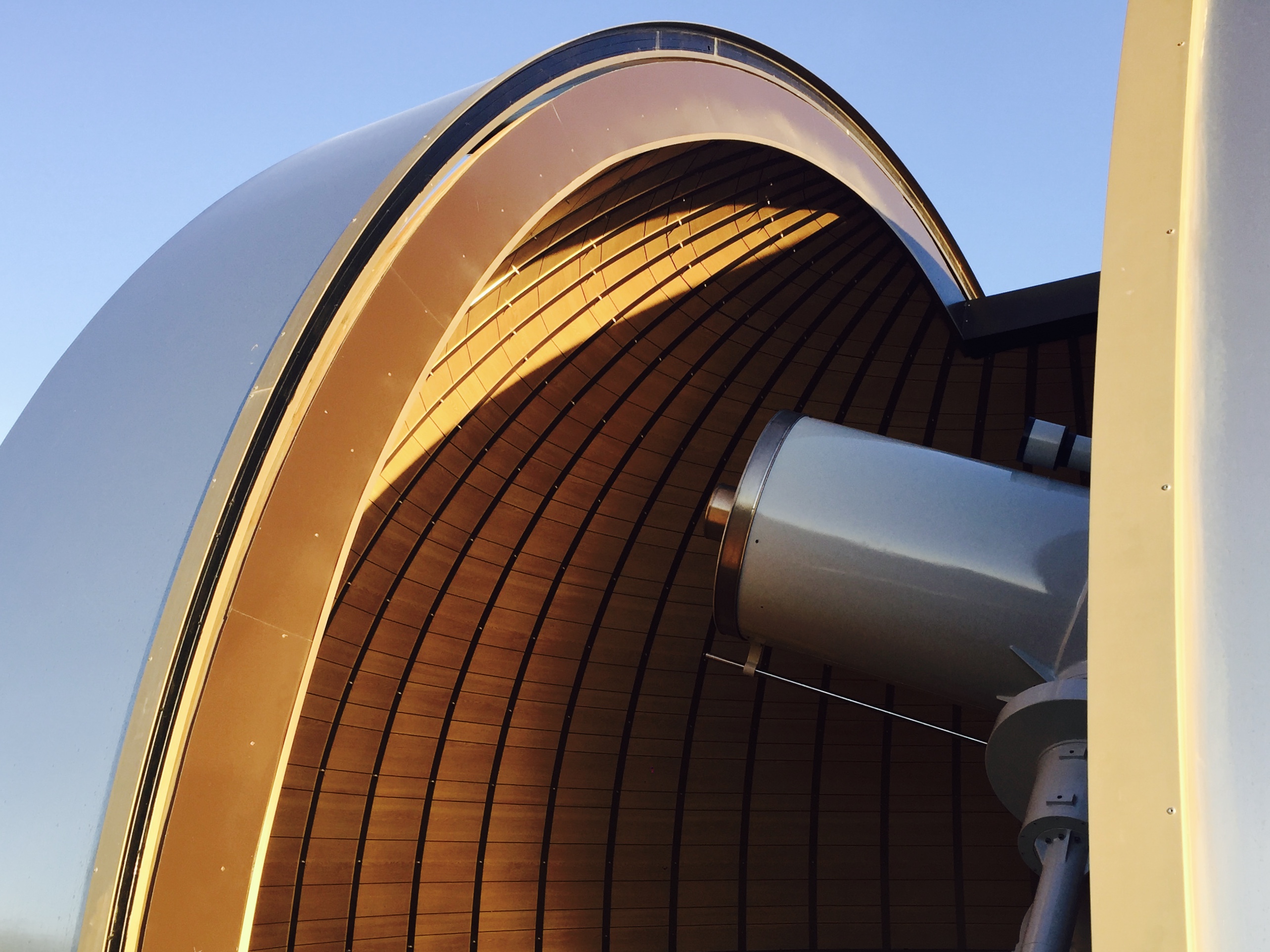 Il nuovo telescopio appena installato in cupola
